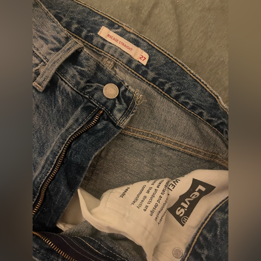 Levi’s Ribcage Straight Size 27 Jeans